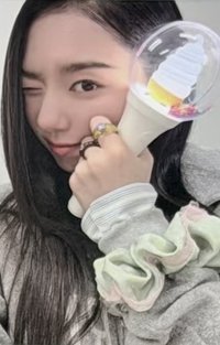 2026 I.O.I Con 手燈 周邊卡 
