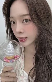 2026 I.O.I Con 手燈 周邊卡 