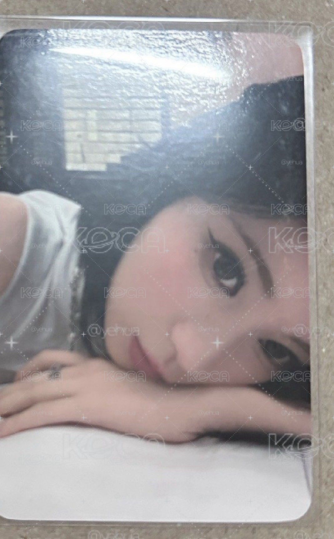 趴桌角角