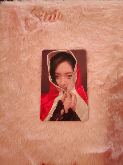 ITZY 有娜小紅帽專卡💗