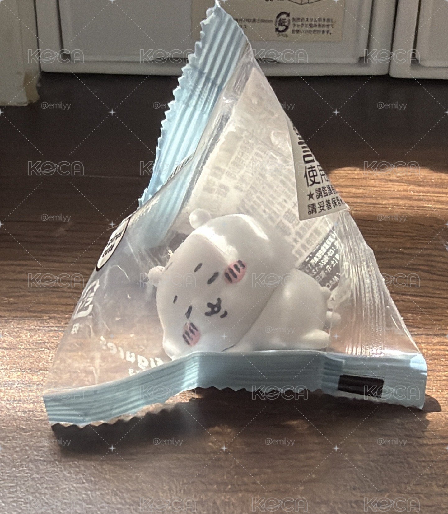 三角包未拆 吉伊
