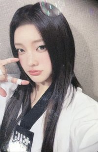 MAMIHLAPINATAPAI yzy 跆拳道 幸運卡 