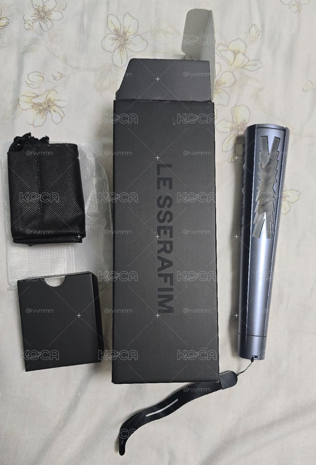 二手 LE SSERAFIM 手燈