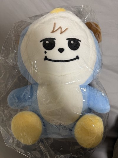 出複數企鵝圭咩+手燈娃