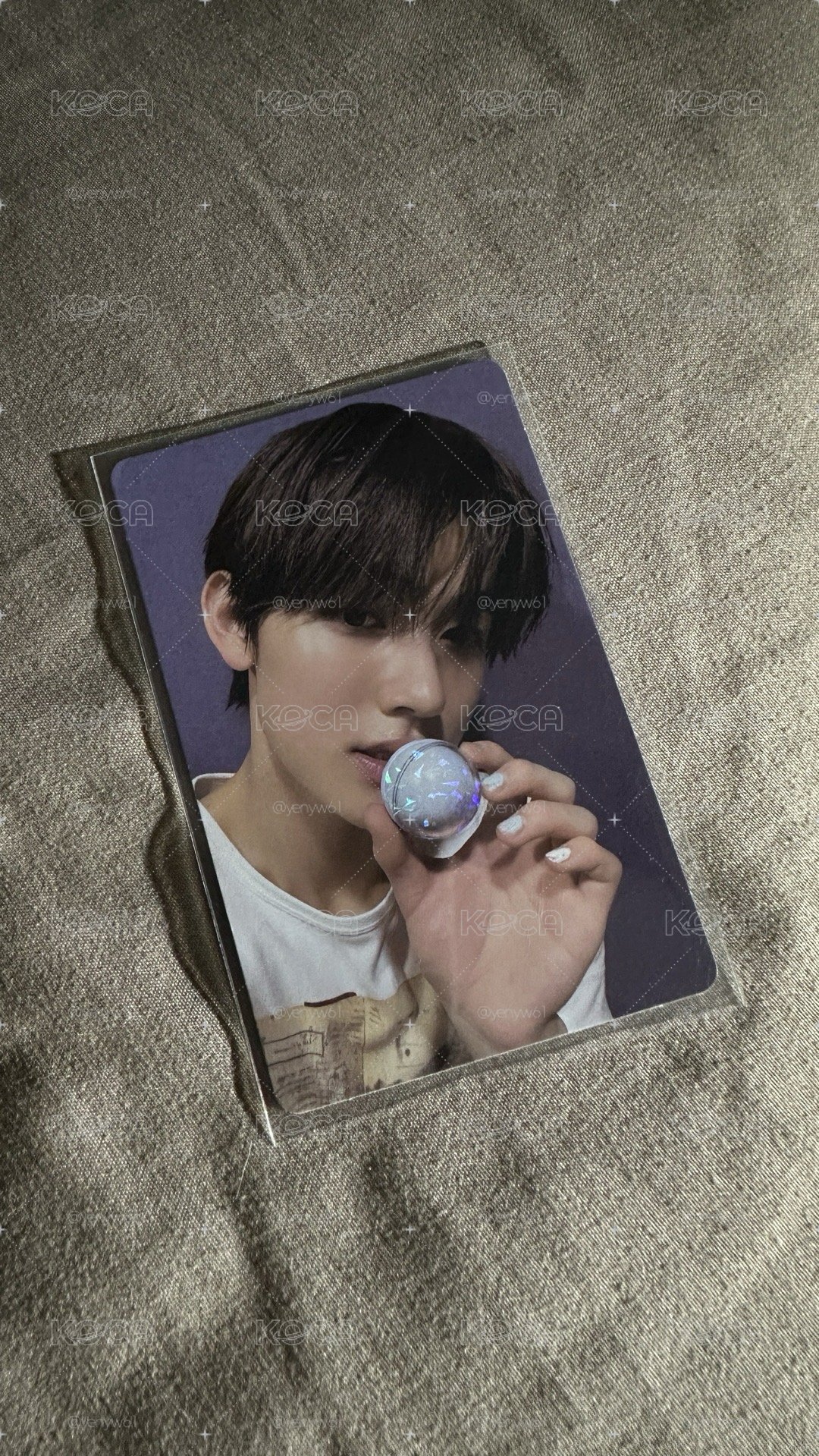 迷二 'Blue Lips' Lip Balm ver. 專輯卡 全息卡