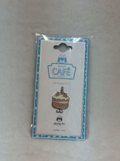 Jc pin / 桃子蛋糕