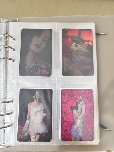 Jisoo solo專卡特典卡