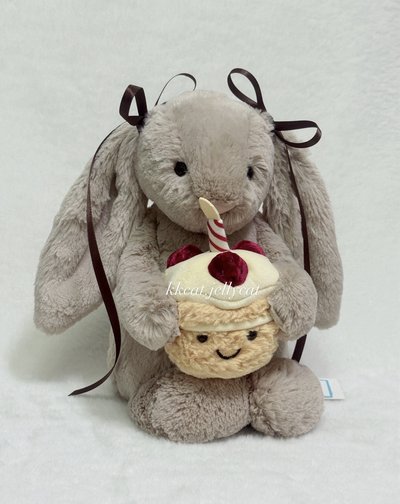 31cm 蛋糕邦尼兔