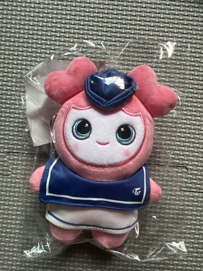 線下快閃店 MOMO 海軍娃