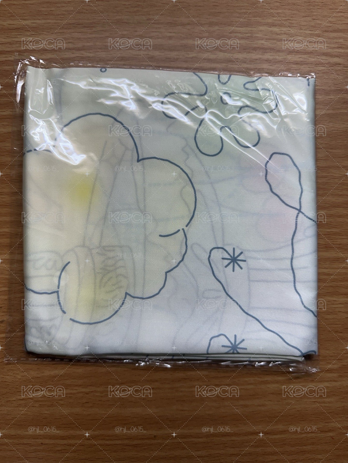 團六週年單方巾