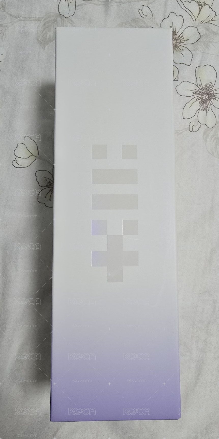 ILLIT 手燈