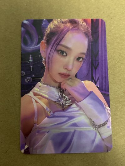 （瑕）Girls 專輯卡 D版柚