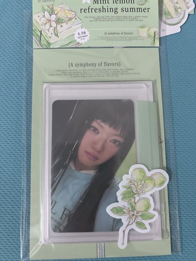 正規四 專輯卡 Confetti ver.