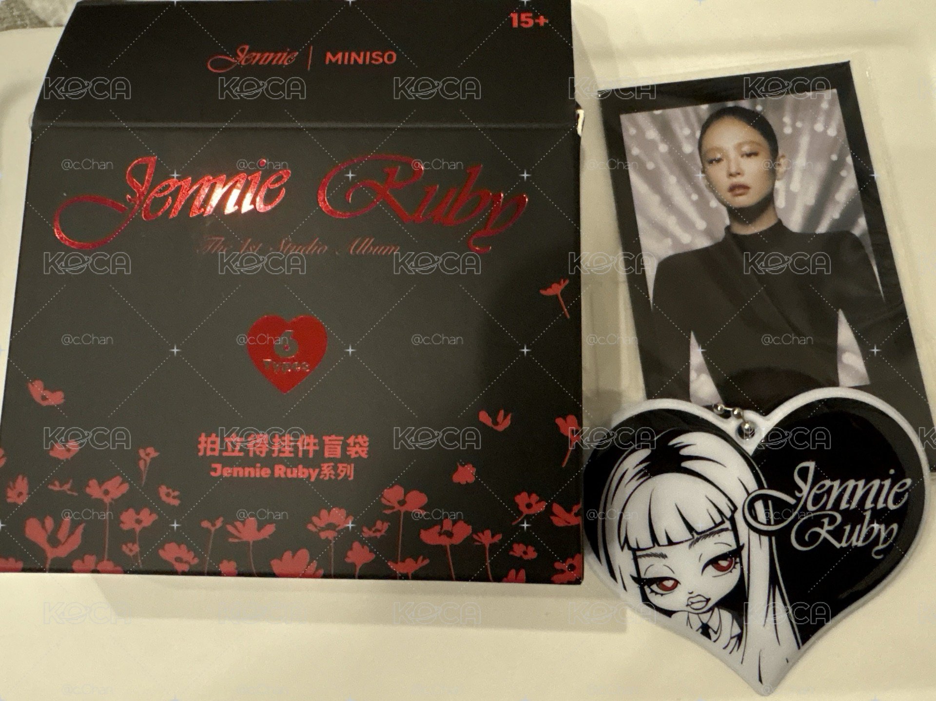MINISO x JENNIE 名創聯名拍立得掛件盲袋