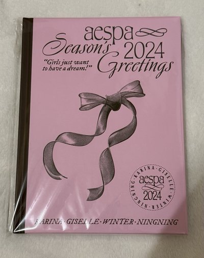 aespa 24年年曆 內容物如圖 （無小卡）