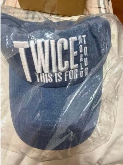 韓國 TWICE THIS IS FOR 世界 巡迴 六巡 演唱會 台北 快閃店 單寧帽 帽子 零錢包 合售 現貨