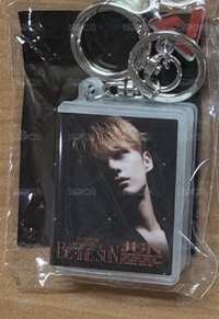 BTS俊
