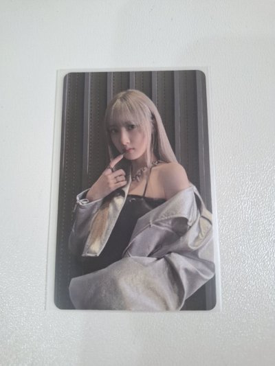迷一藍 