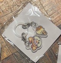 秀半身