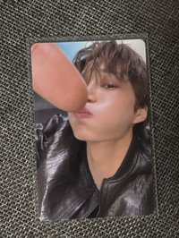 指唇👄開10萬滿額卡