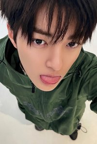 迷二 yzy 1.0視訊 簽售卡 