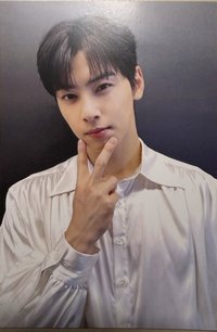 24 fm 此為 ASTRO 成員車銀優在日本粉絲見面會「Mystery 明信片 線下限定明信片