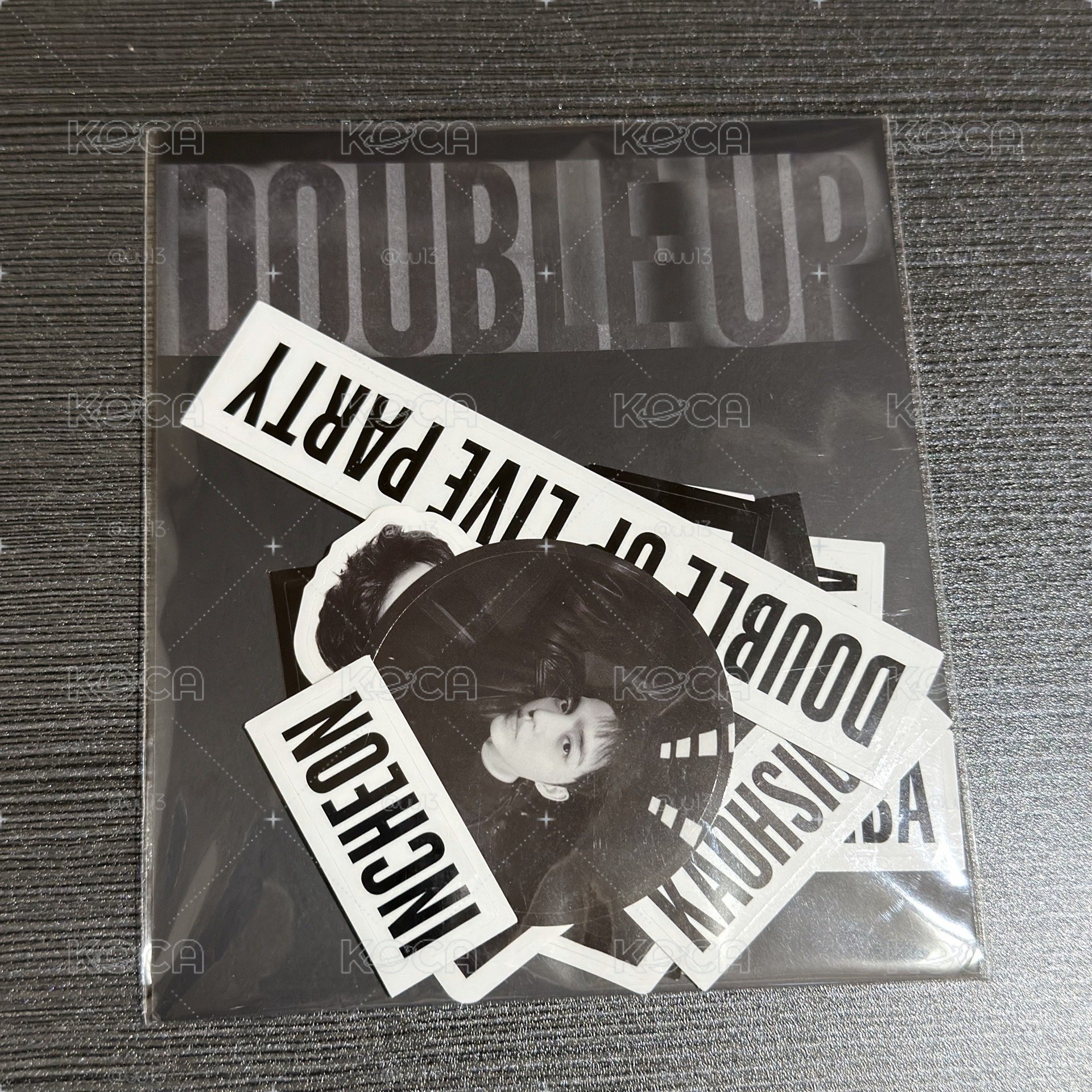 CXM [DOUBLE UP]場周貼紙 隨機送釜山/高雄場彩帶