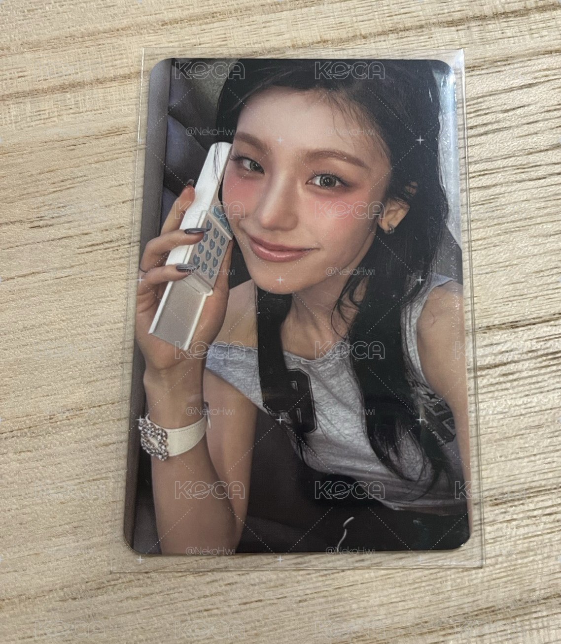 girls will be girls專輯卡