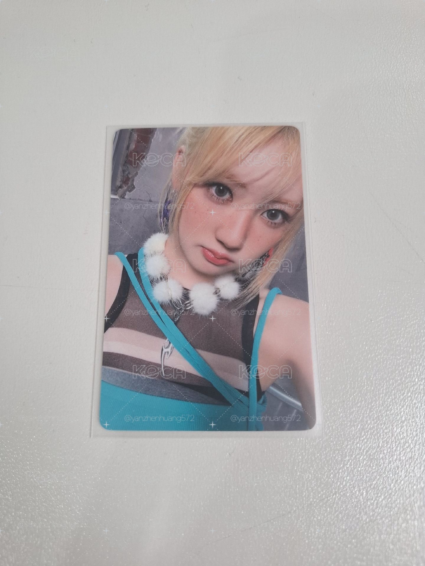 中背藍