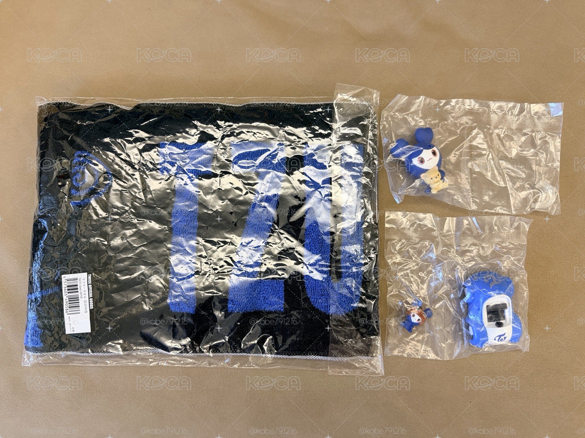 子瑜六巡毛巾+兩個扭蛋