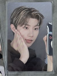 현우迷五專卡 對鏡照