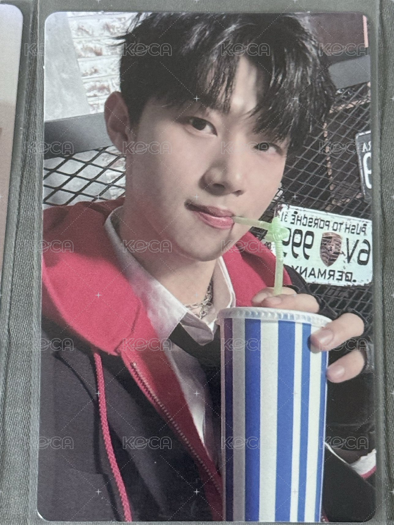 현우迷一專卡 喝飲料
