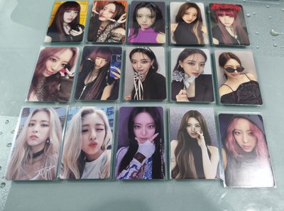 ITZY 有娜小卡