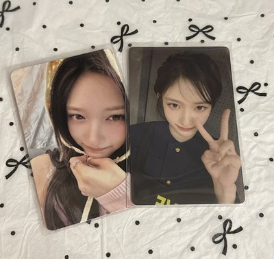 可愛瑞🐯（右邊小卡本身是霧面材質）