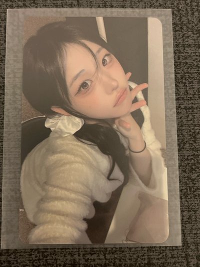 娜滿額 與兩張專輯卡