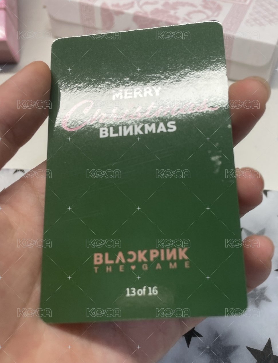 jisoo專輯卡拿禮物盒