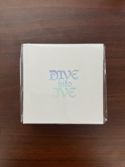 DIVE INTO IVE 項鍊（未拆）