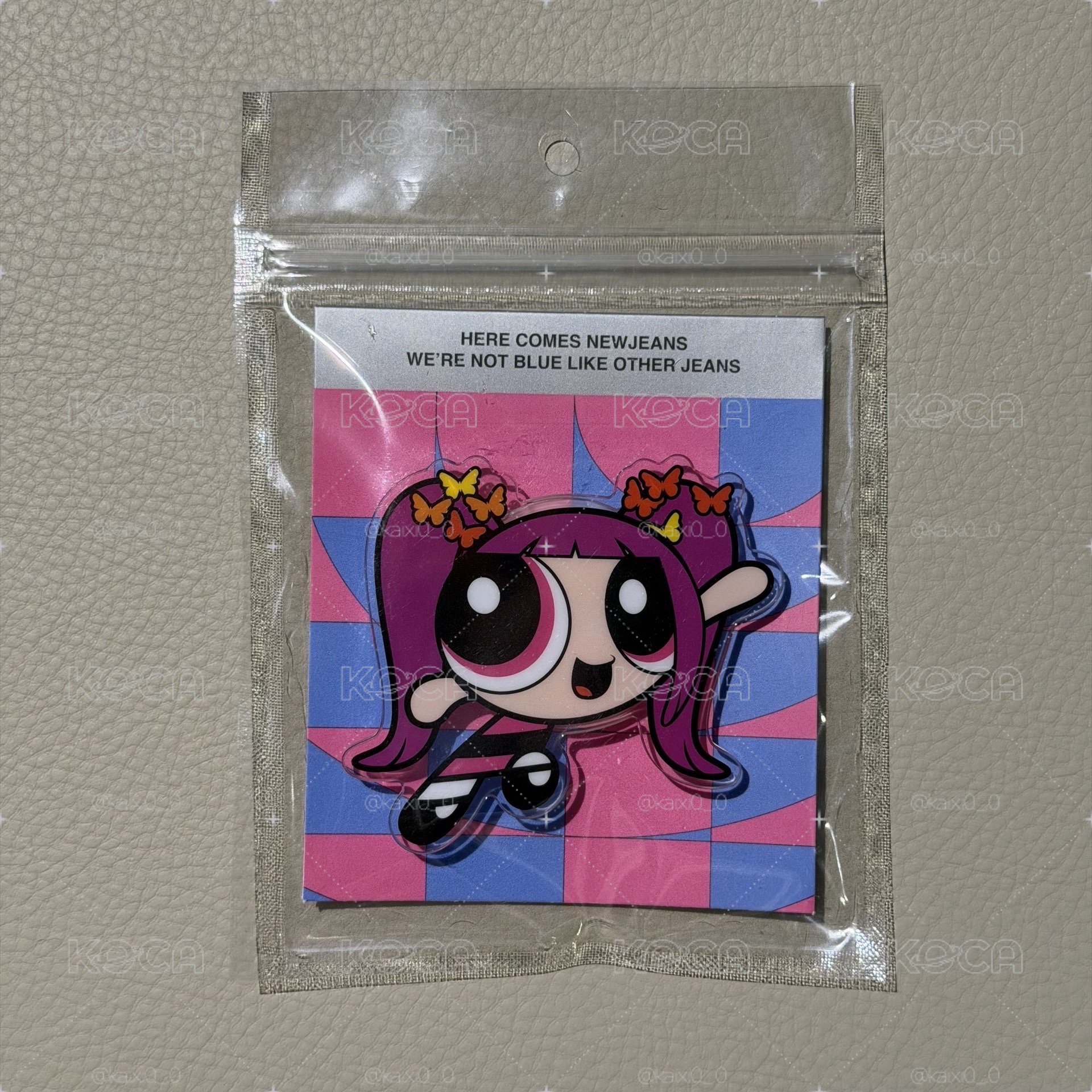 NewJeans 飛天小女警手機支架 HANNI