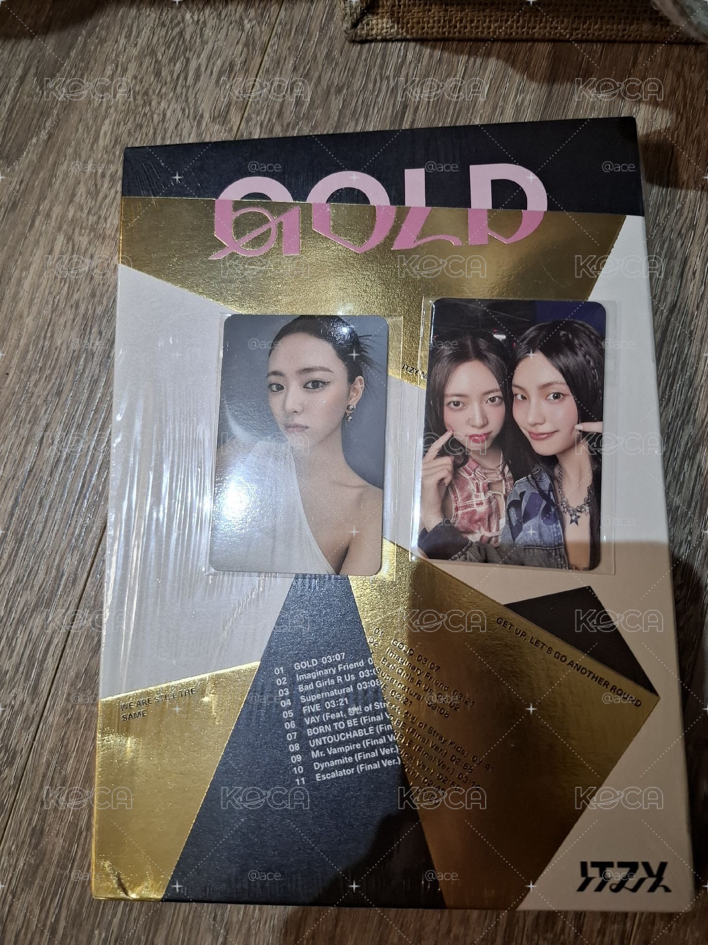 GOLD全專未拆+送2張itzy專卡