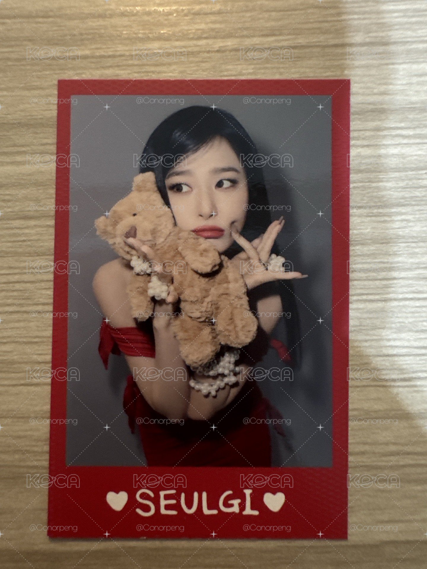 小熊紅唇瑟琪