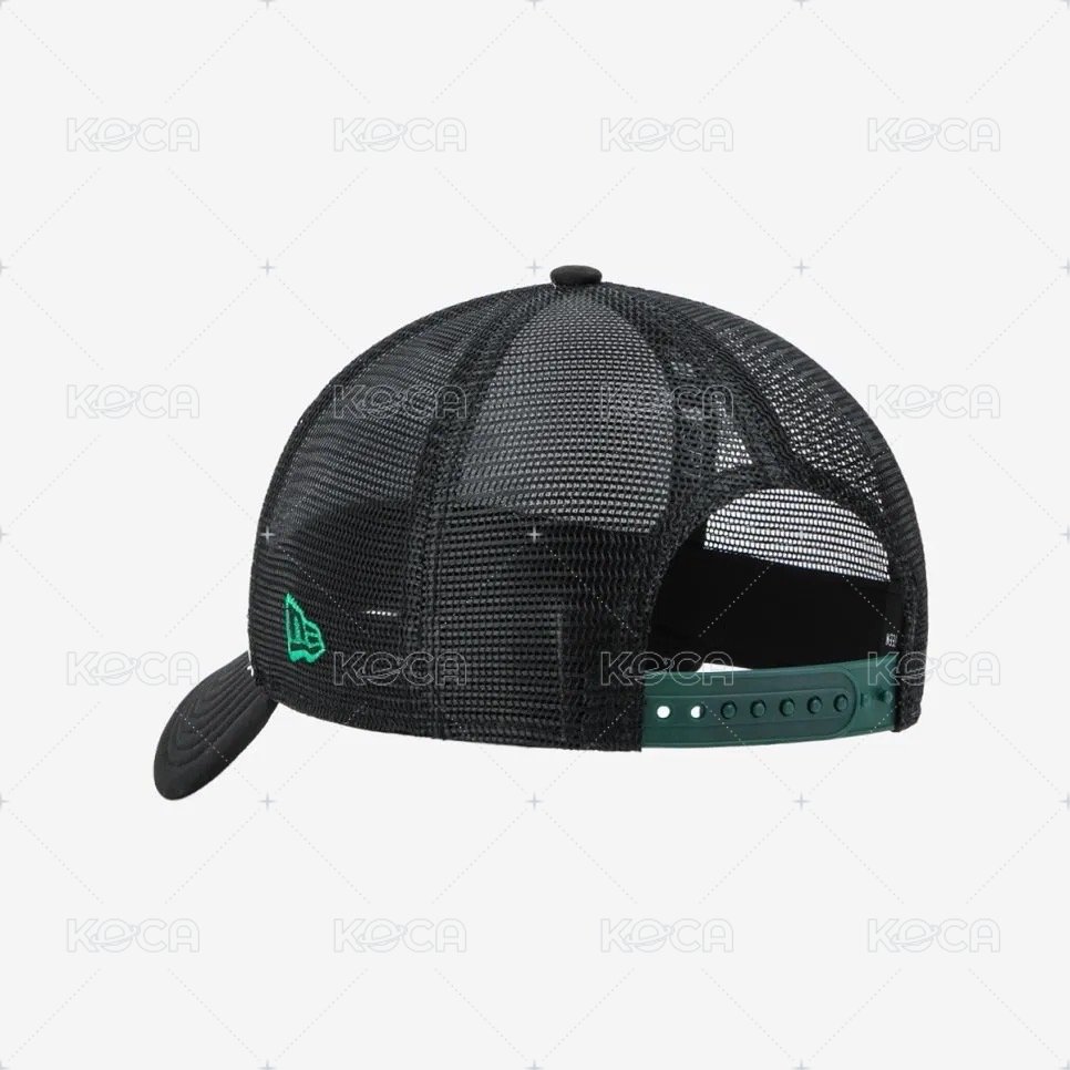 A-FRAME TRUCKER BALLCAP WHITE BLACK