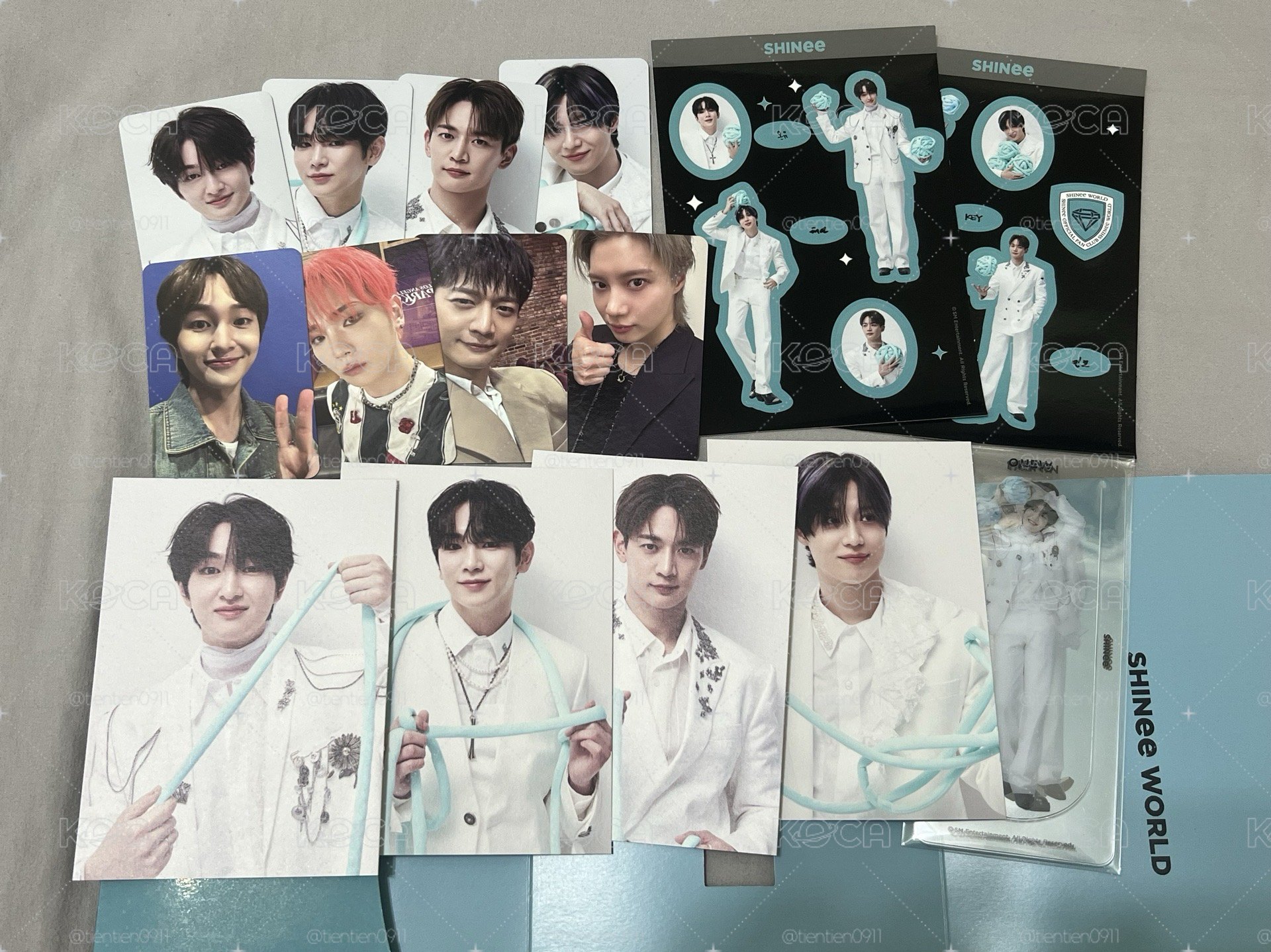 SHINee 2026會員禮 小卡兩組+明信片+書籤+貼紙
