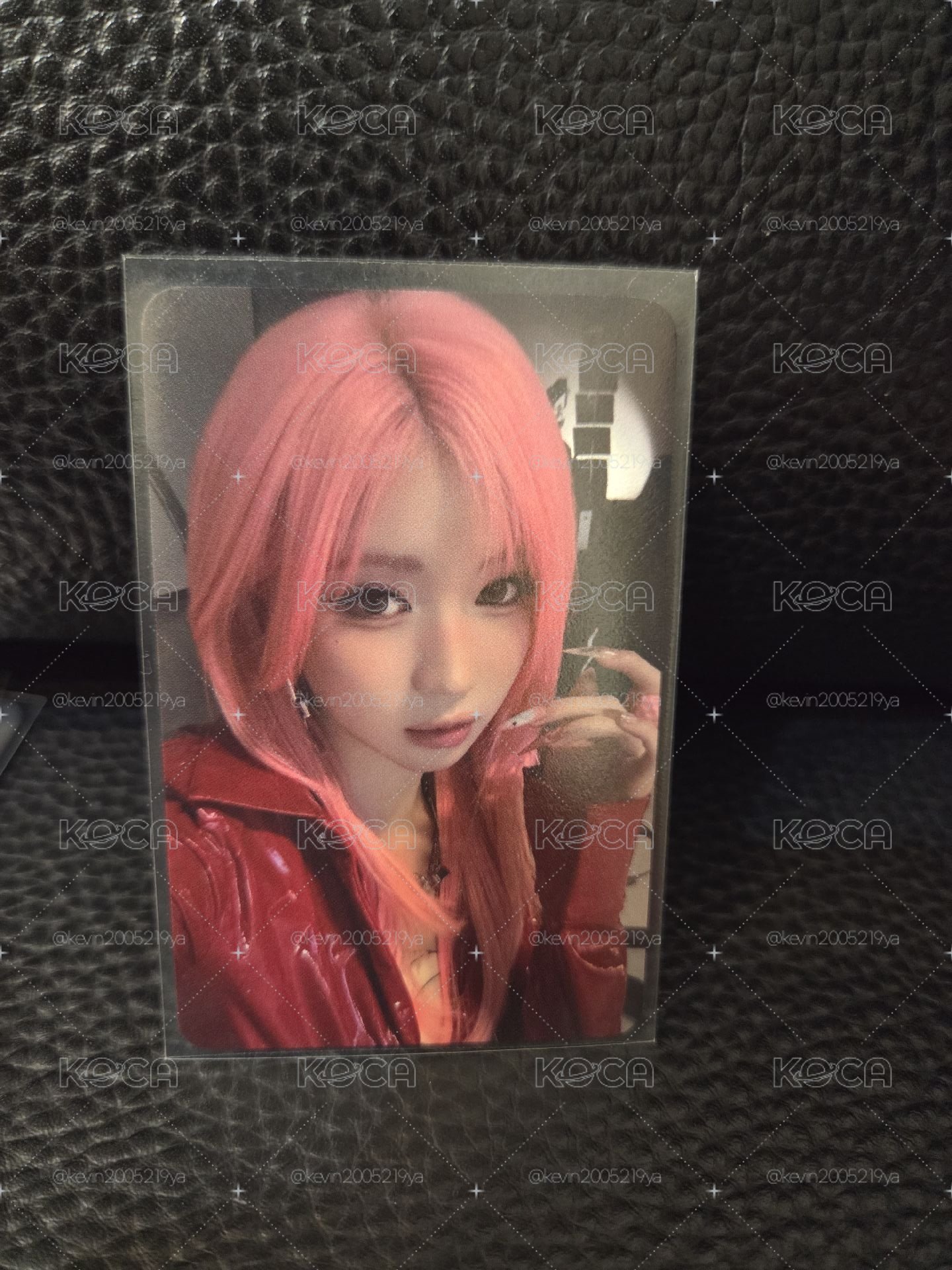 babymonster 粉髮滿額角
