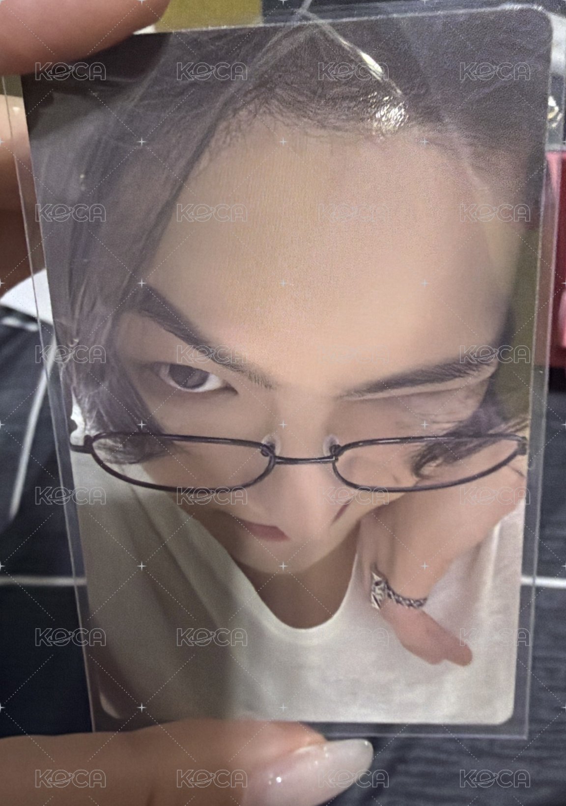 琦琦盯著你