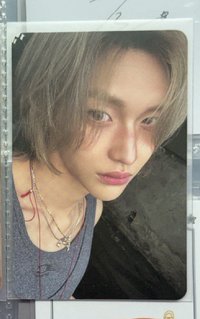 腮紅彬