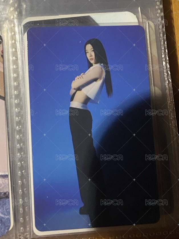 藍底全身照