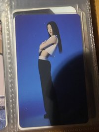 藍底全身照