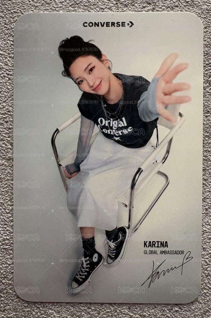 Converse Karina