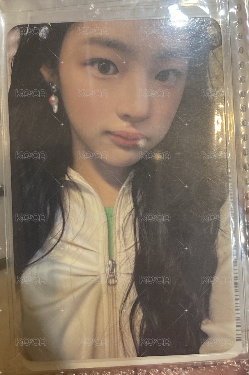 鼓嘴捲髮自拍
