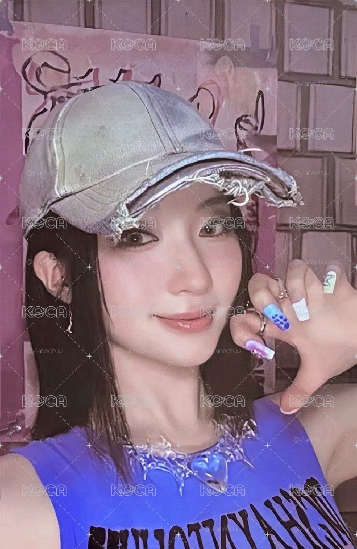 藍衣中背角 2張